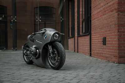 BMW R NINET 801 from the front