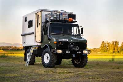 Front view of the Unimog U1300L