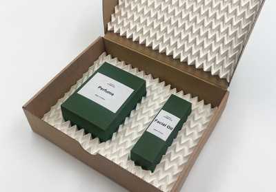 Photo of the miura fold packaging in use inside a package