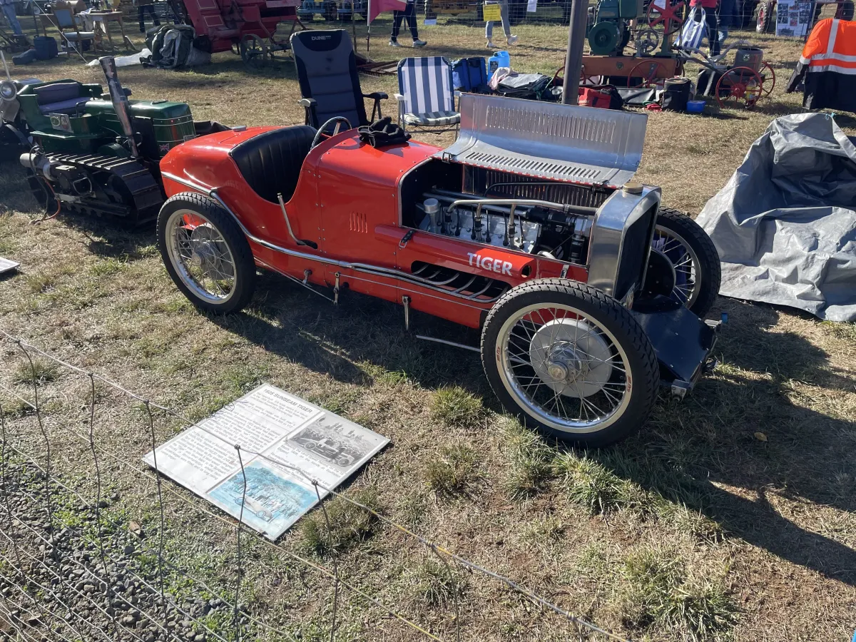 Miniature car