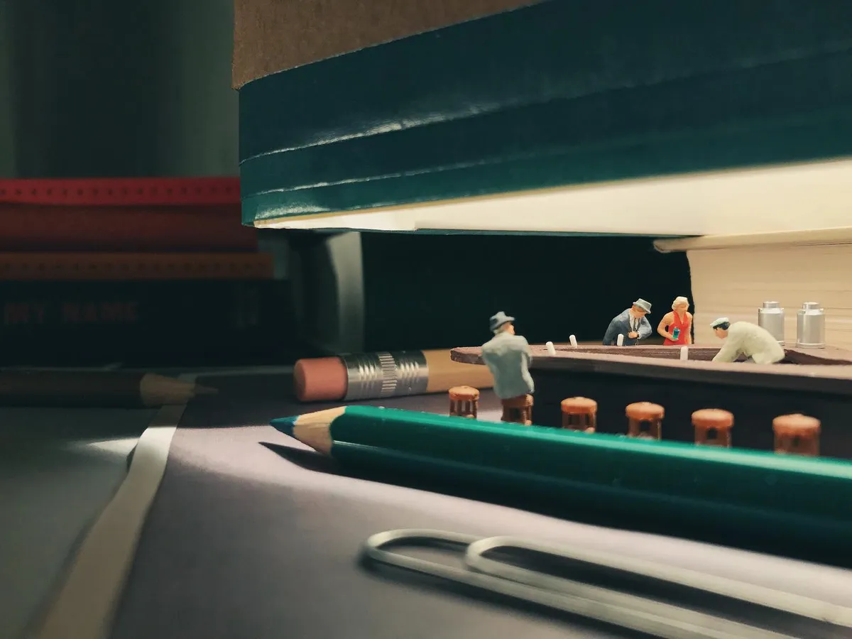 Model of Nighthawks